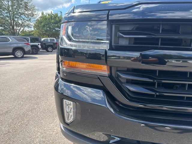 2017 Chevrolet Silverado 1500 LT photo 11