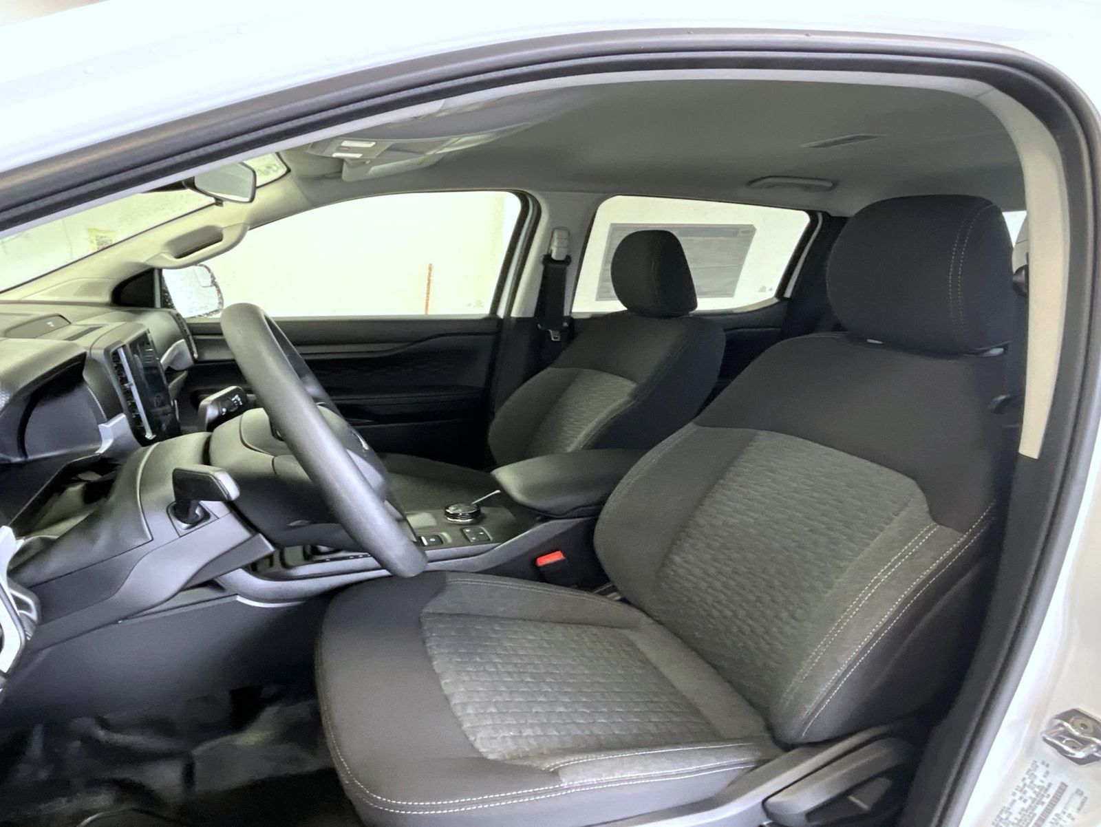 2025 Ford Ranger XL photo 9