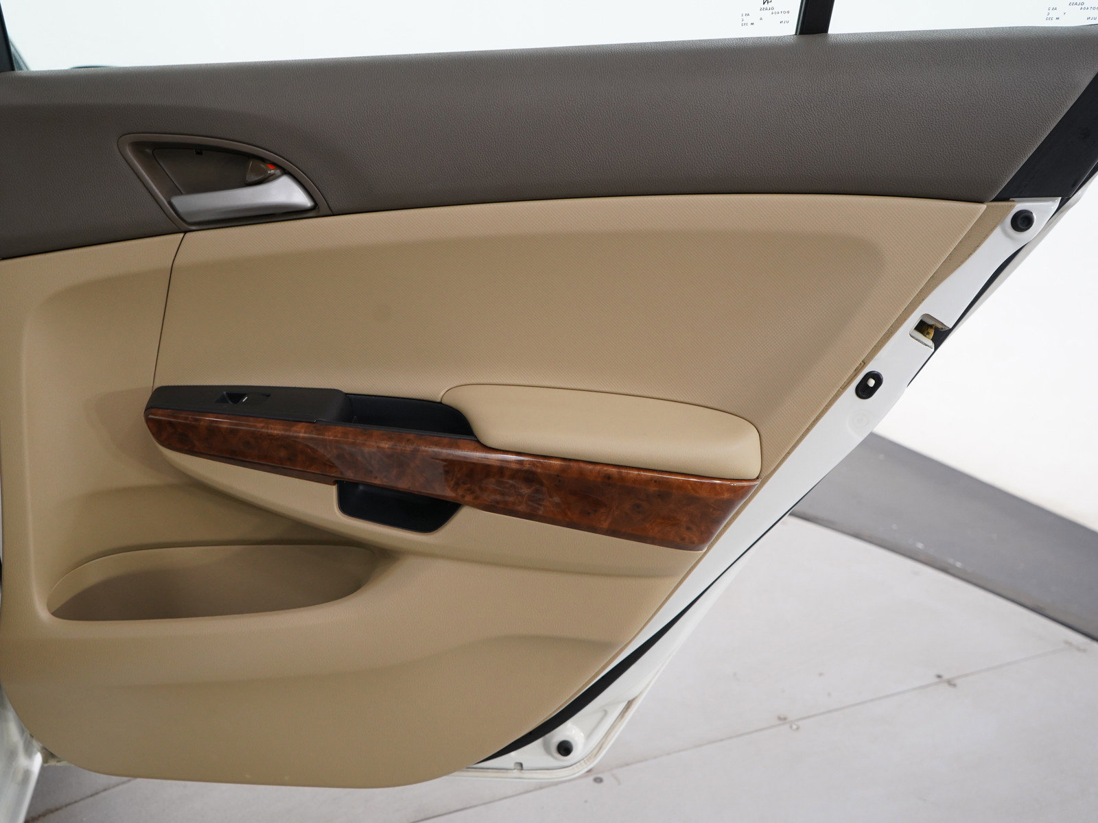 2010 Honda Accord EX photo 9