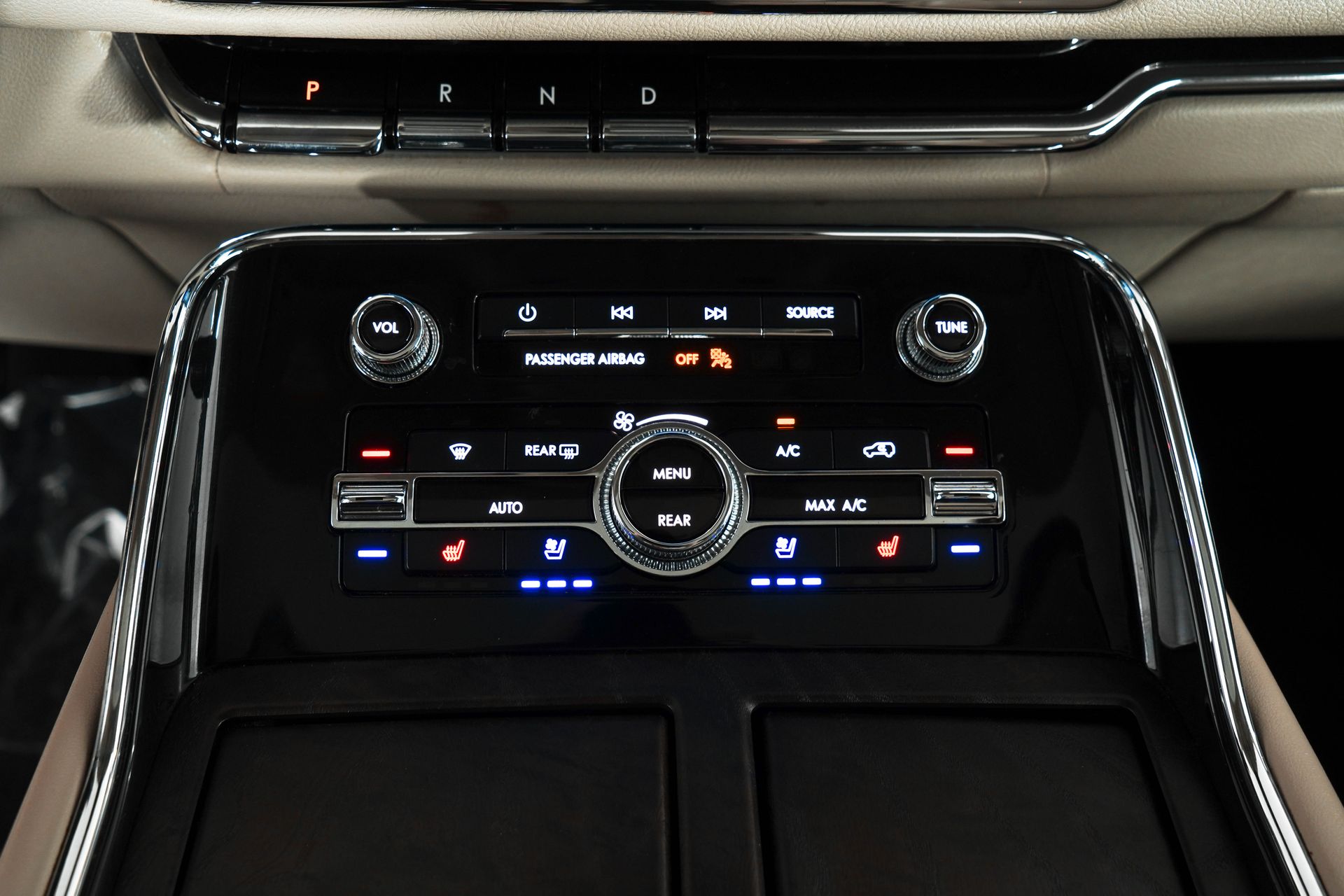 2018 Lincoln Navigator L Reserve photo 29