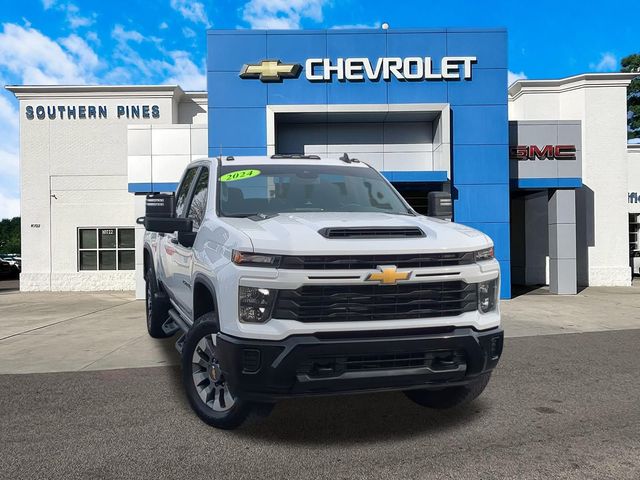 2024 Chevrolet Silverado 2500HD Custom's photo