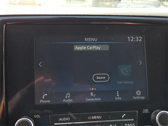 2022 Nissan Frontier SV Crew Cab photo 16