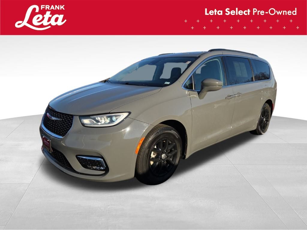 2022 Chrysler Pacifica Touring L's photo