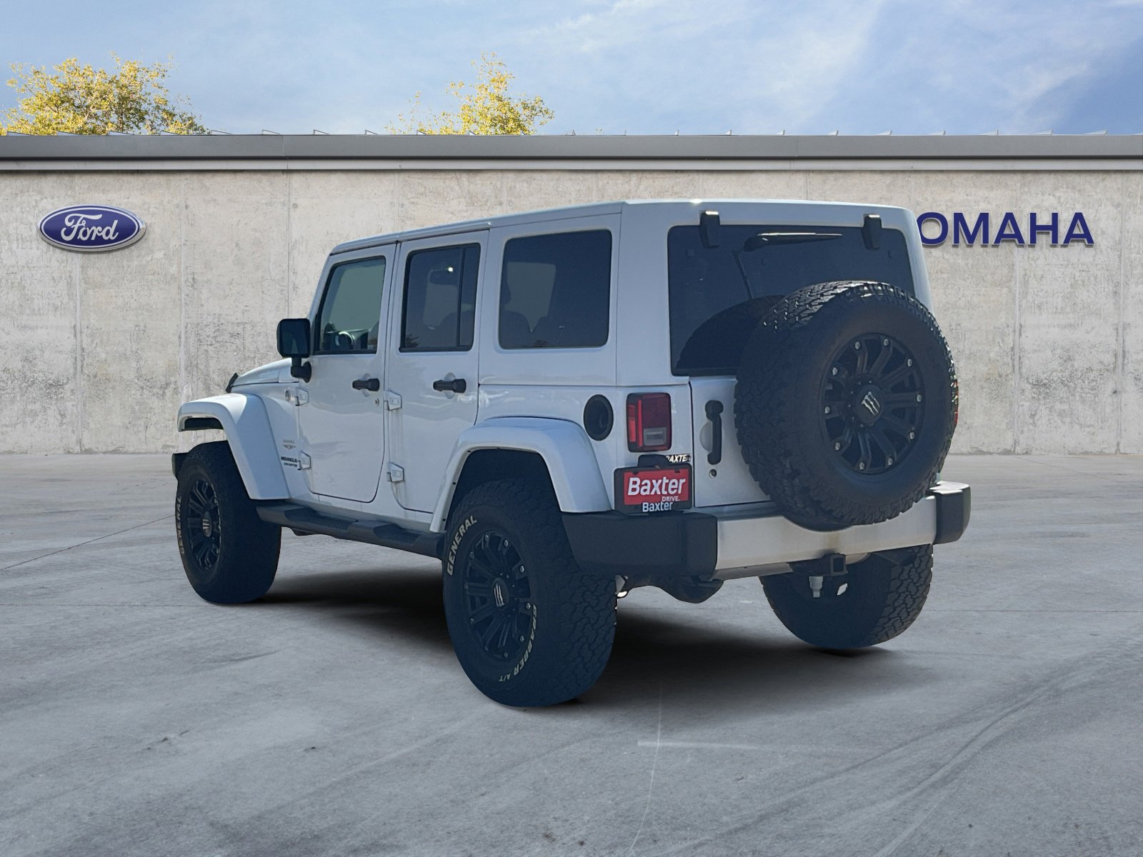 2014 Jeep Wrangler Unlimited Sahara photo 10