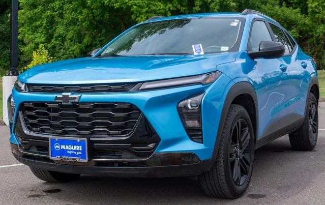 2025 Chevrolet Trax ACTIV photo 2