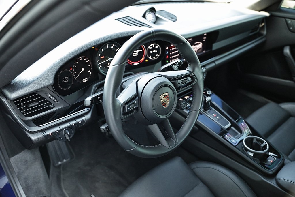 2023 Porsche 911 T photo 4