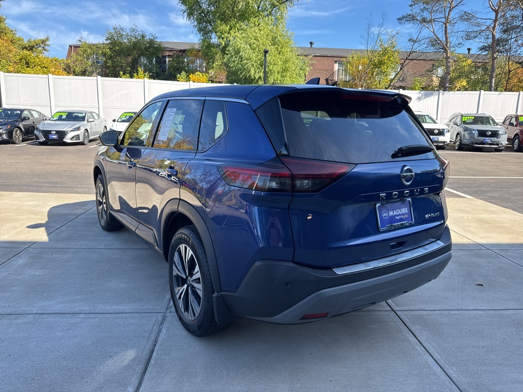 2021 Nissan Rogue SV photo 4