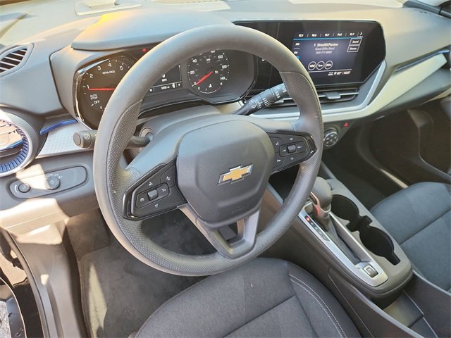 2024 Chevrolet Trax LS photo 9