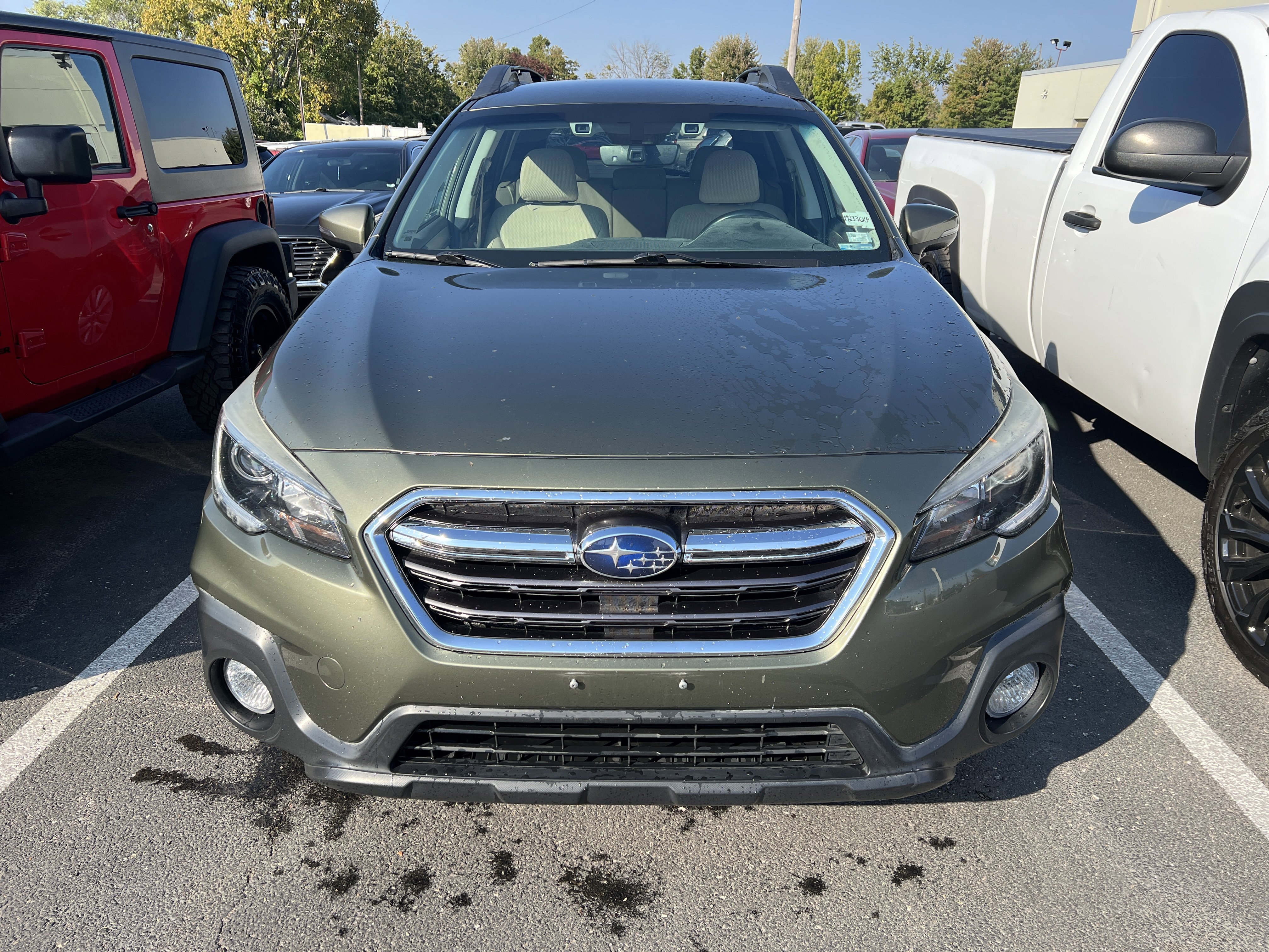 Used 2018 Subaru Outback Premium with VIN 4S4BSAFC8J3375706 for sale in Creve Coeur, MO