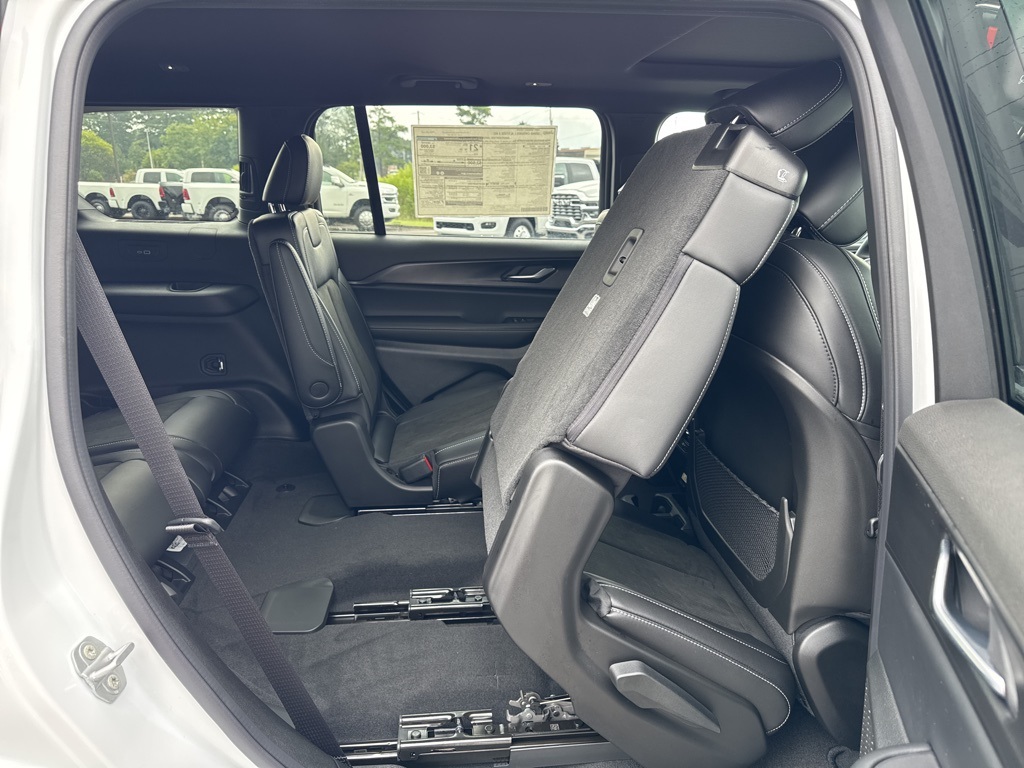 2025 Jeep Grand Cherokee Altitude X photo 19