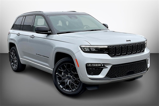 2025 Jeep Grand Cherokee Summit Reserve's photo