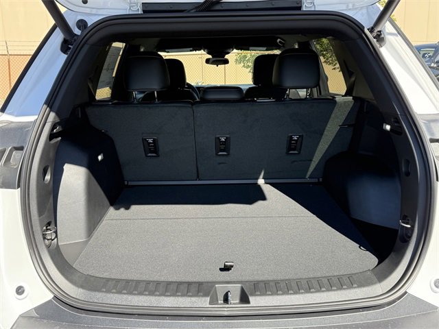 2026 Chevrolet Equinox LT photo 4