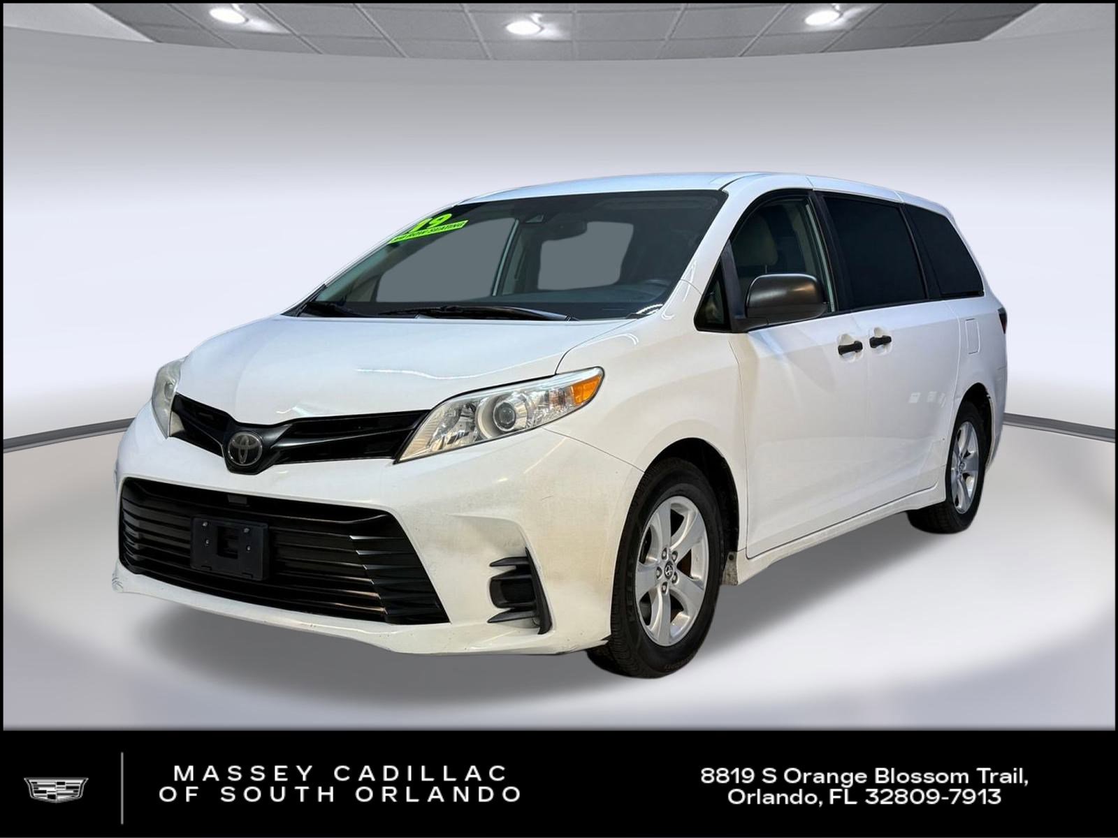 2019 Toyota Sienna L's photo