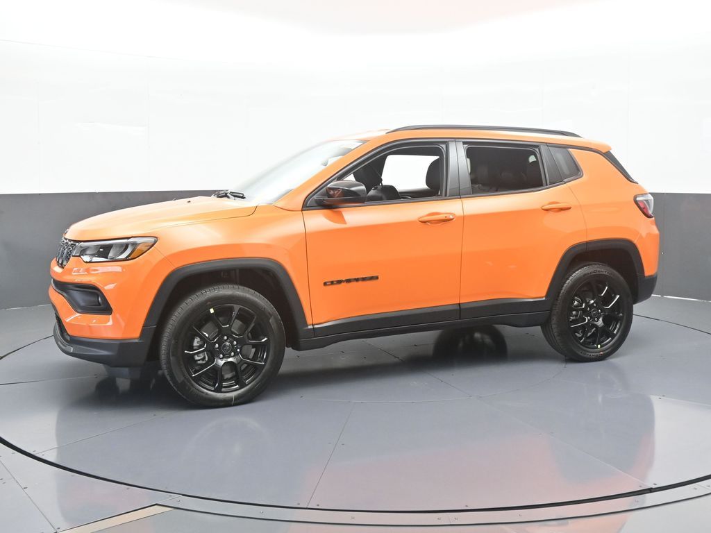 2026 Jeep Compass Latitude Altitude photo 2