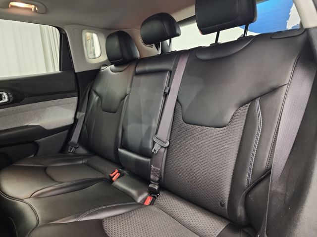 2022 Jeep Compass Latitude photo 31