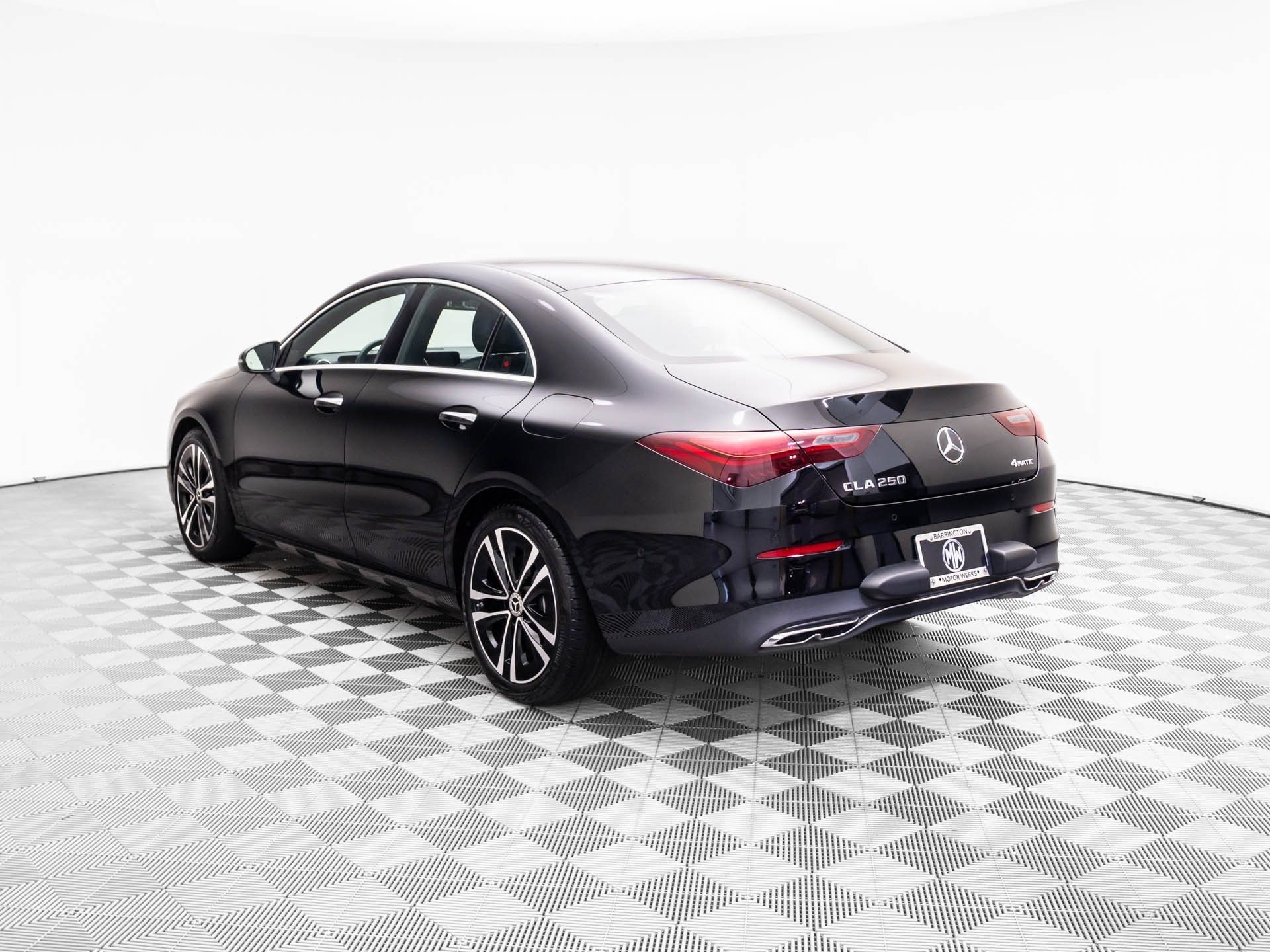 2025 Mercedes Benz CLA 250 4MATIC photo 3