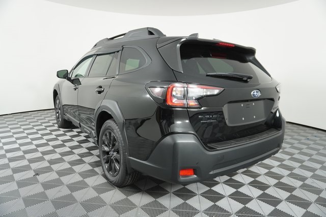 2025 Subaru Outback Onyx Edition photo 4