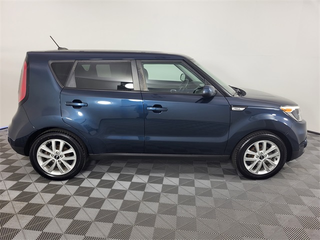 2017 Kia Soul Plus photo 4