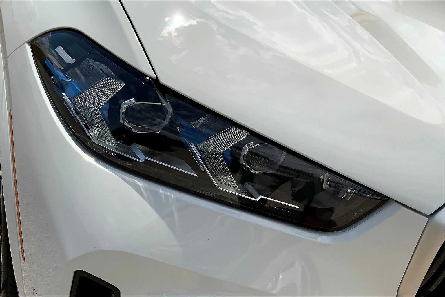 2026 Bmw X5 M60i photo 13
