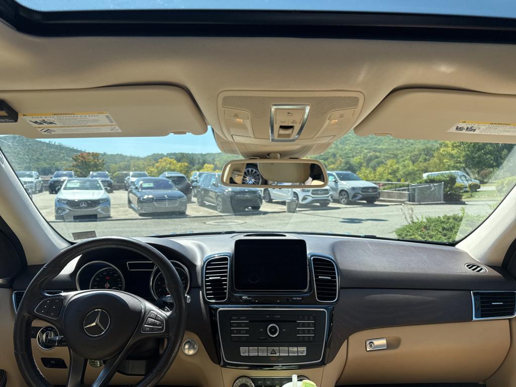 2017 Mercedes Benz GLE 350 4MATIC photo 11
