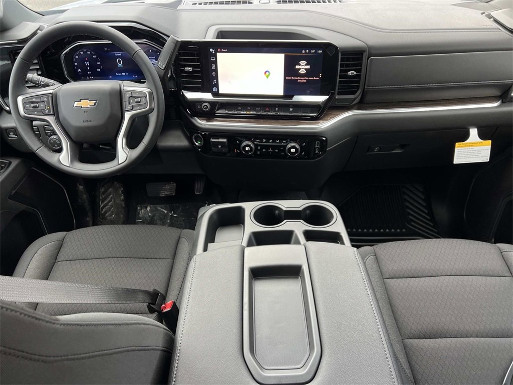 2026 Chevrolet Silverado 1500 LT photo 3