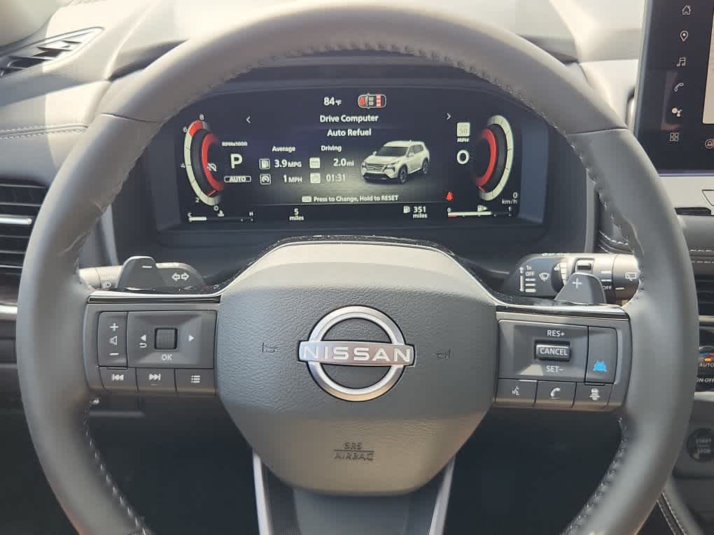 2026 Nissan Rogue Platinum photo 9