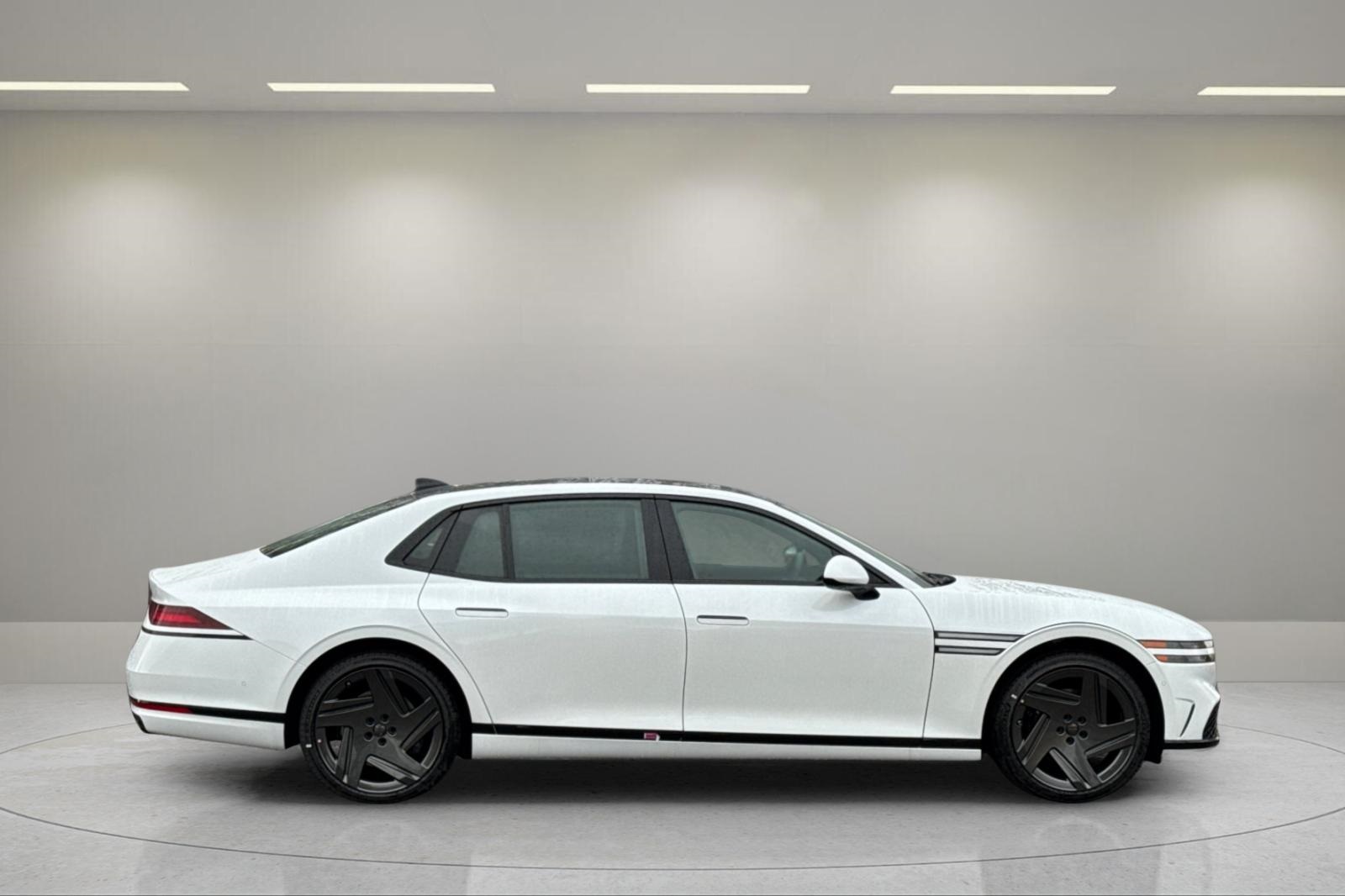 2026 Genesis G90 3.5T E-Supercharger photo 2