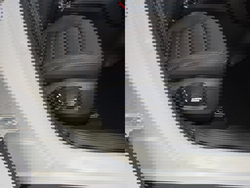2025 Mazda CX-5 2.5 Turbo Signature photo 4