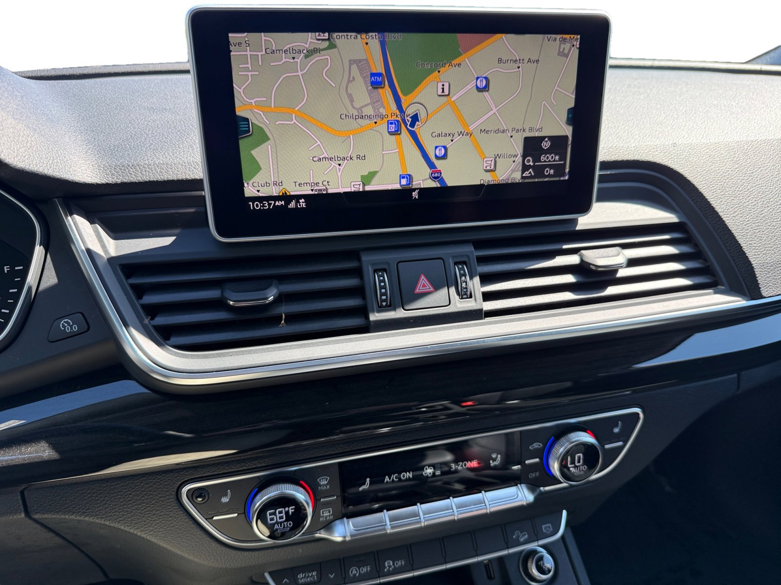 2018 Audi Q5 2.0T photo 11