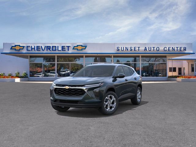 2026 Chevrolet Trax LS photo 2