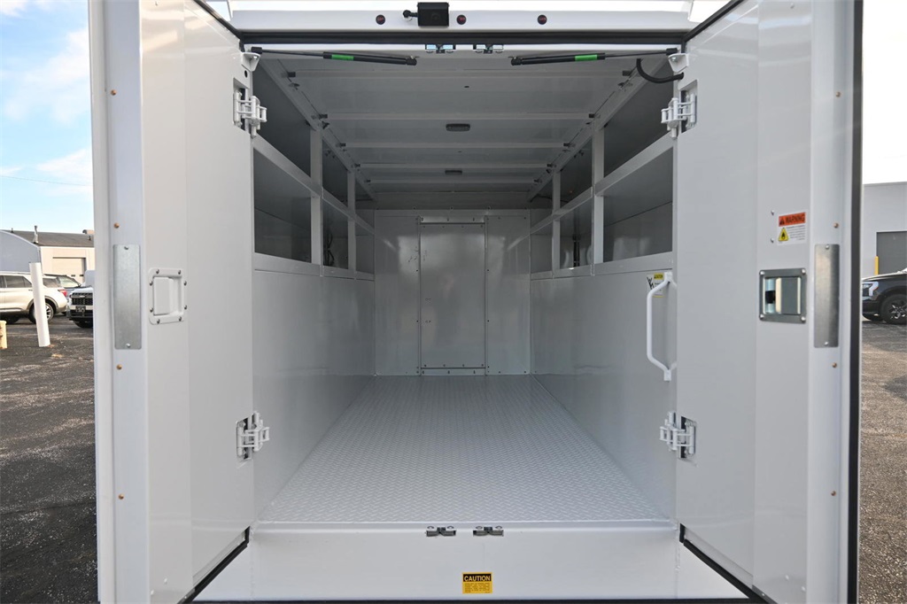 2024 Ford Transit Chassis Cutaway photo 9