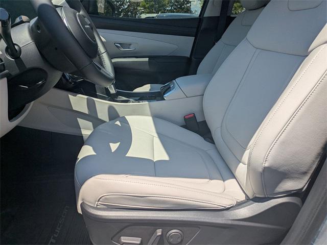 New 2025 Gray Hyundai SEL Convenience FWD image 10