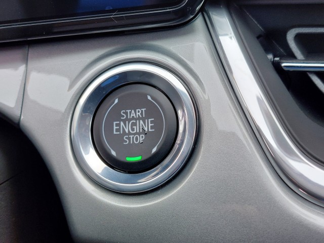 2025 Chevrolet Trax LT photo 27