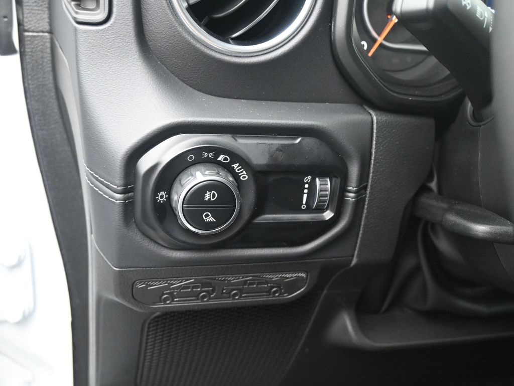 2025 Jeep Gladiator Sport photo 16