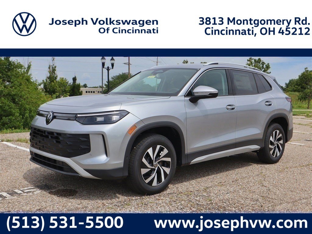 2025 Volkswagen Tiguan S's photo