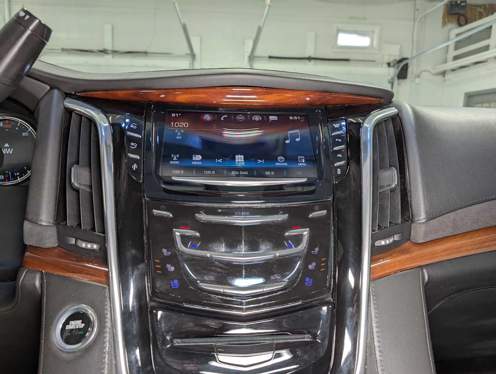 2016 Cadillac Escalade ESV Premium photo 33