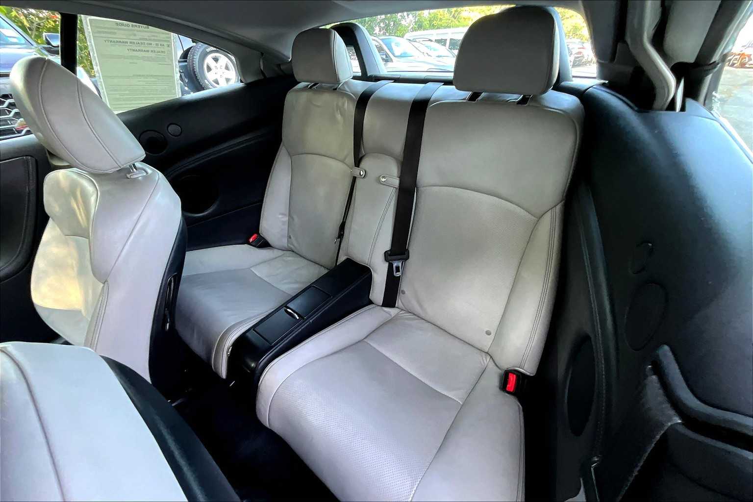 2011 Lexus IS 250C photo 17