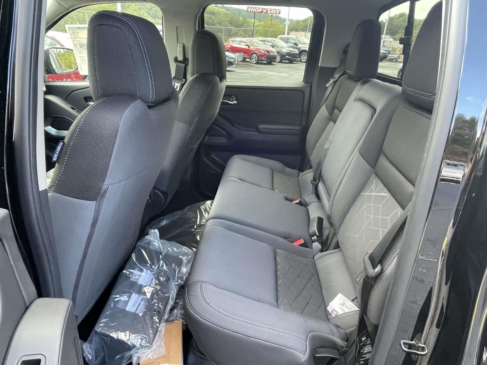 2026 Nissan Frontier Crew Cab SV photo 13