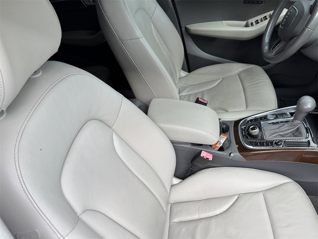 2012 Audi Q5 3.2 Premium Plus photo 24