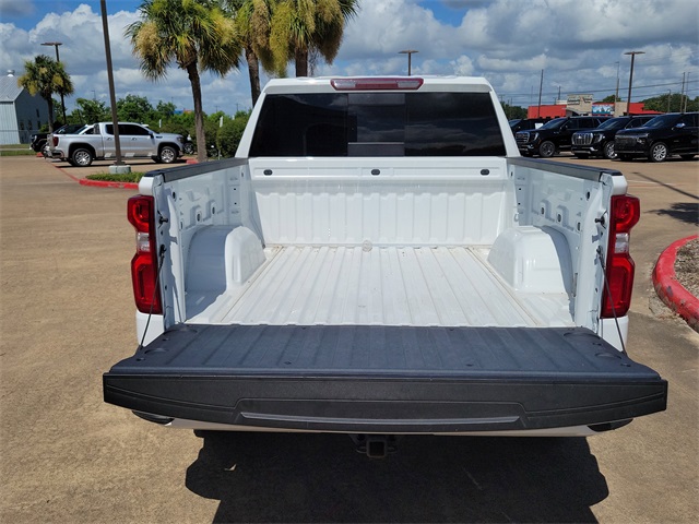 2024 Chevrolet Silverado 1500 RST photo 14