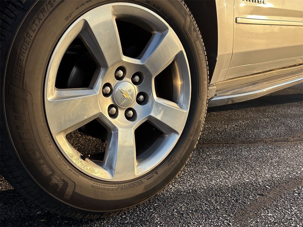 2015 Chevrolet Tahoe LTZ photo 17