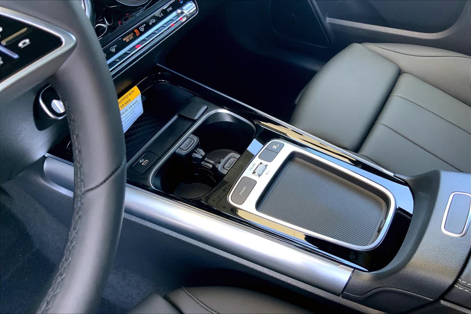 2024 Mercedes Benz GLA 250 photo 7