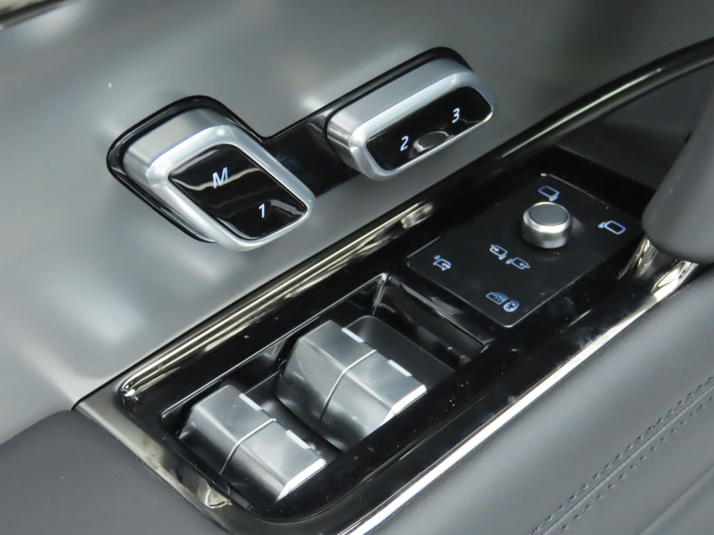 2025 Land Rover Range Rover Sport photo 21