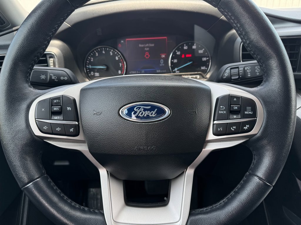 2023 Ford Explorer XLT photo 12