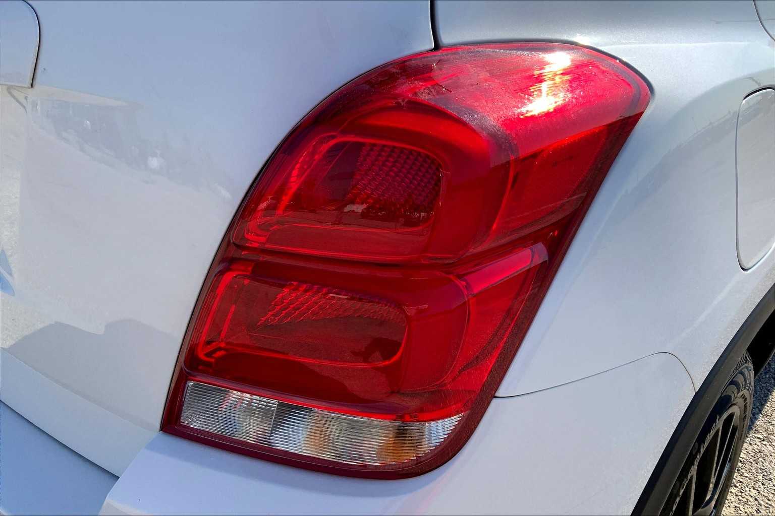 2022 Chevrolet Trax LT photo 27