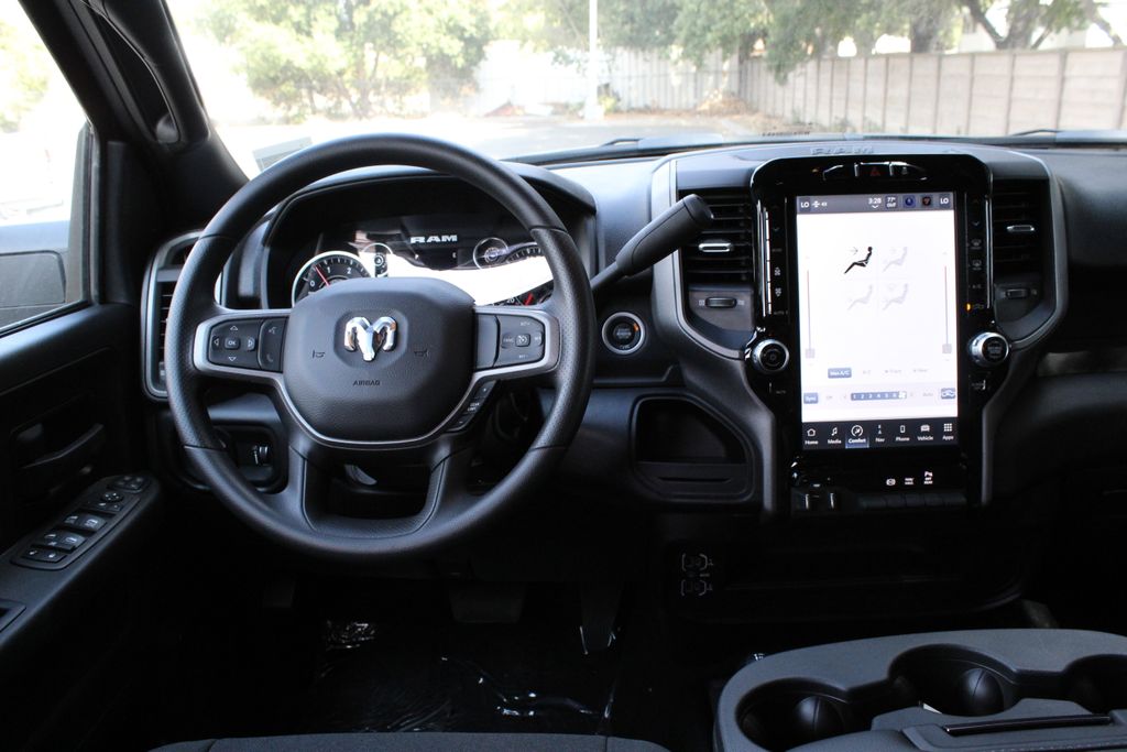 2024 Ram 2500 Tradesman photo 8