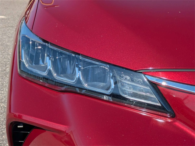 2019 Toyota Avalon Hybrid XLE Plus photo 10
