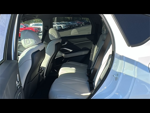 2025 Acura RDX Base photo 27
