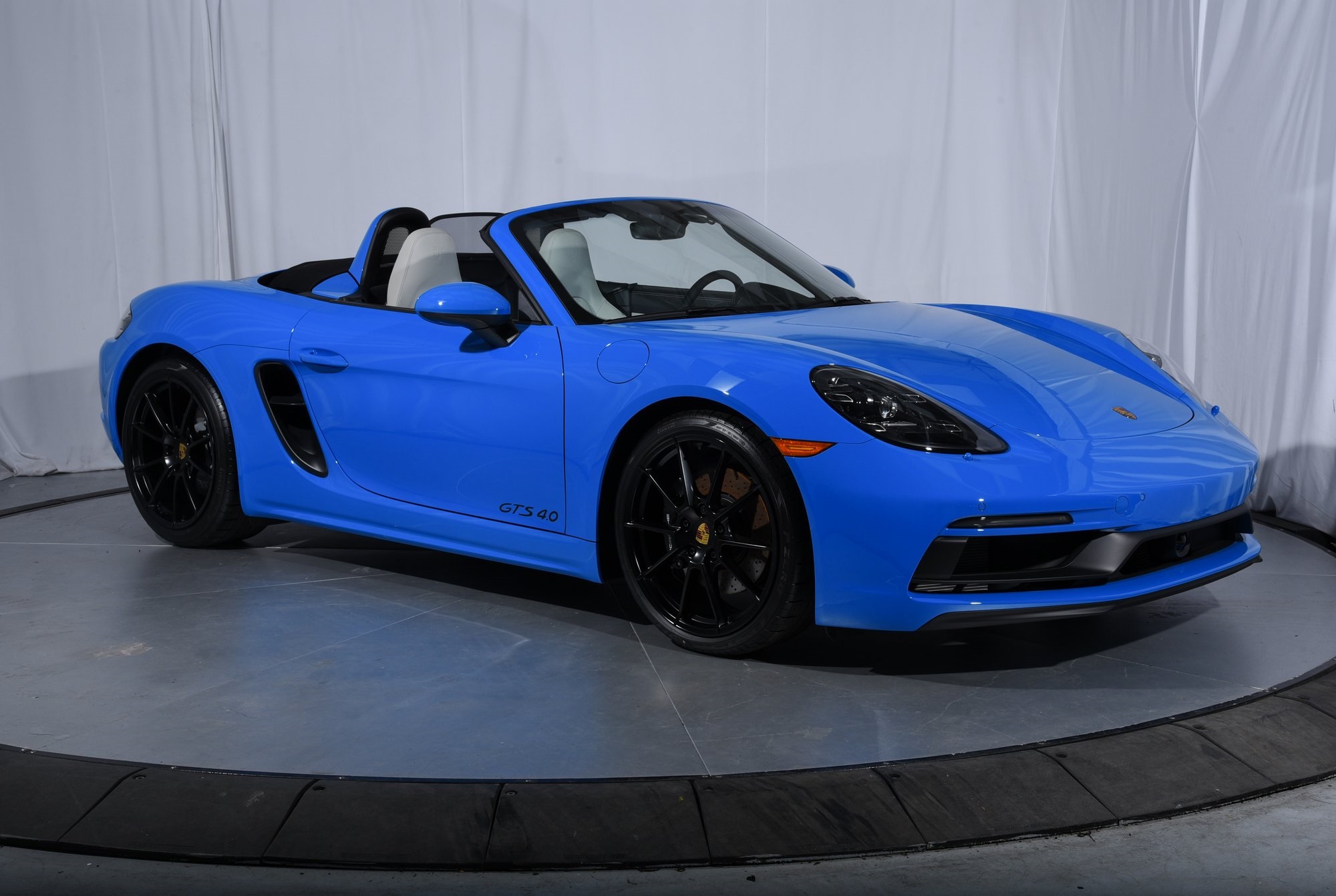 2025 Porsche Boxster GTS 4.0 photo 13