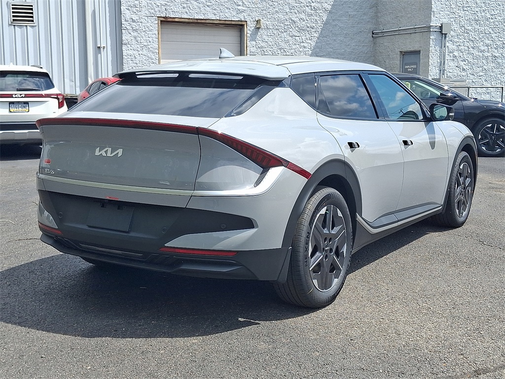 2025 Kia EV6 Light photo 6